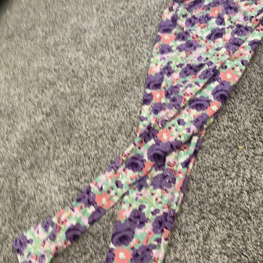 lula roe flower leggings 🌸 - Picture 2 of 4